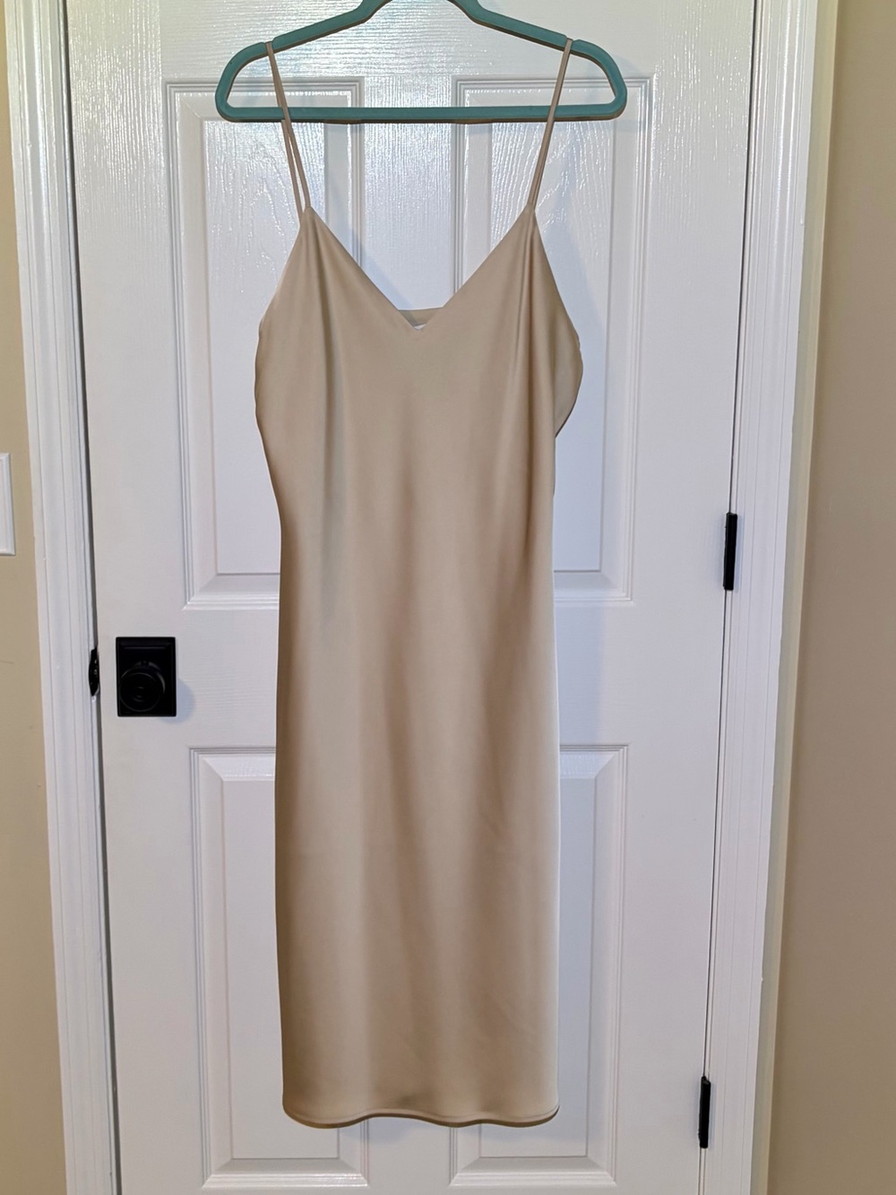 NWT Gianni Bini Sand Color Neutral Silky Lined Beige Slip Midi Dress. Size 12